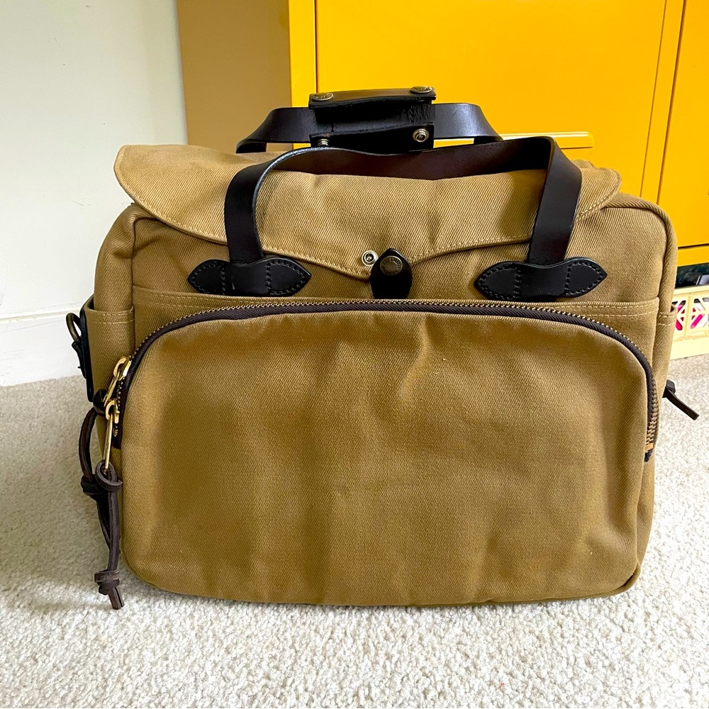 Filson 258 padded computer briefcase bag - tan